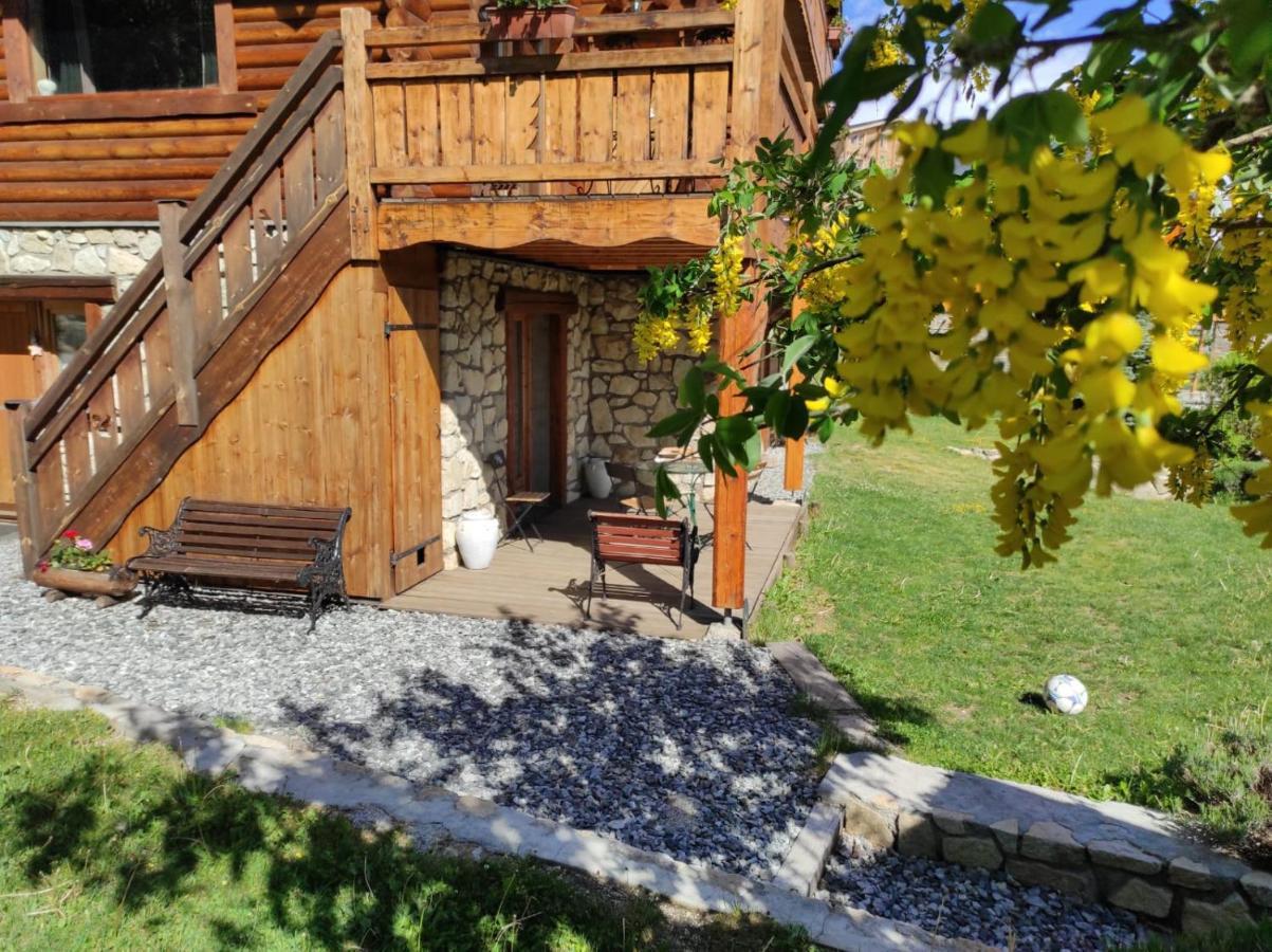 Chalet Le Cambre D'Aze Font-Romeu-Odeillo-Via Exterior photo